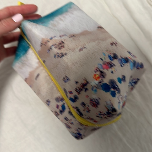 Supergoop x gray malin toilettes bag - Picture 2 of 3